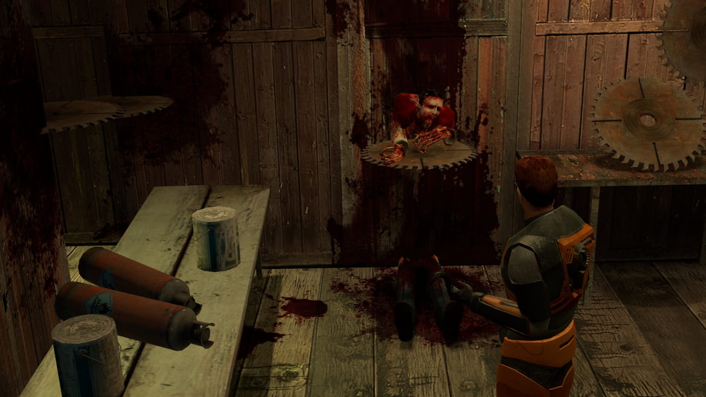 Gordon Freeman looks at the upper torso of a zombie cut in half by a sawblade sticking in the wall, replicating Silent Hill gameplay